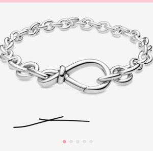 Pandora Chunky Infinity Knot Chain Bracelet